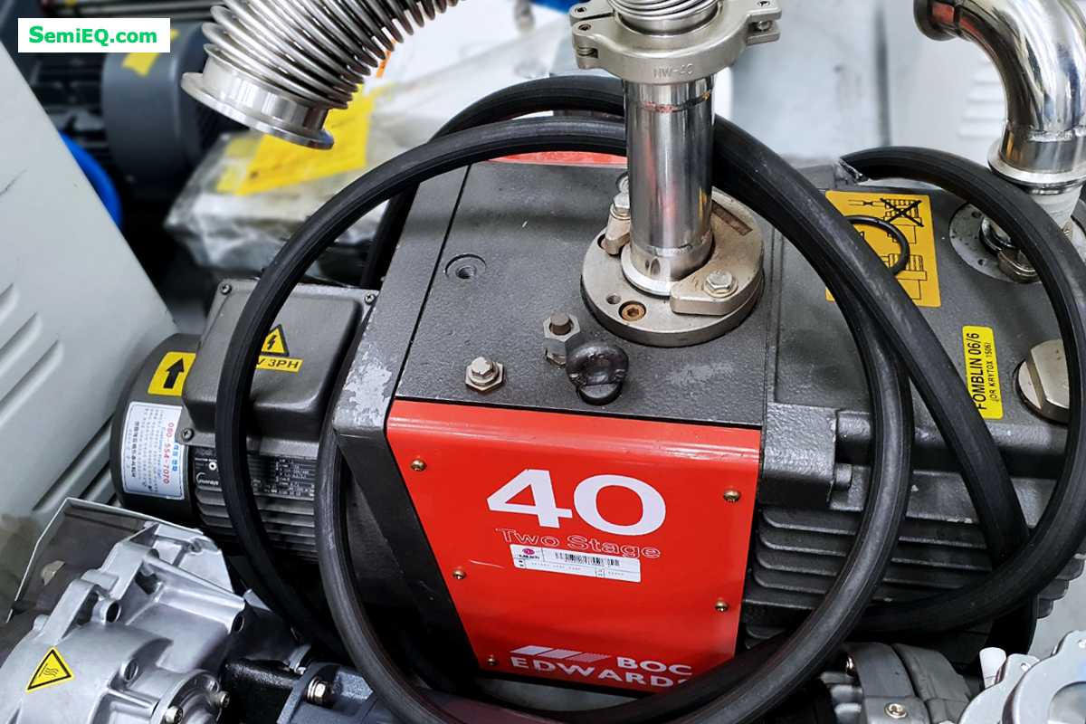 Vacuum Pumo E2M 40